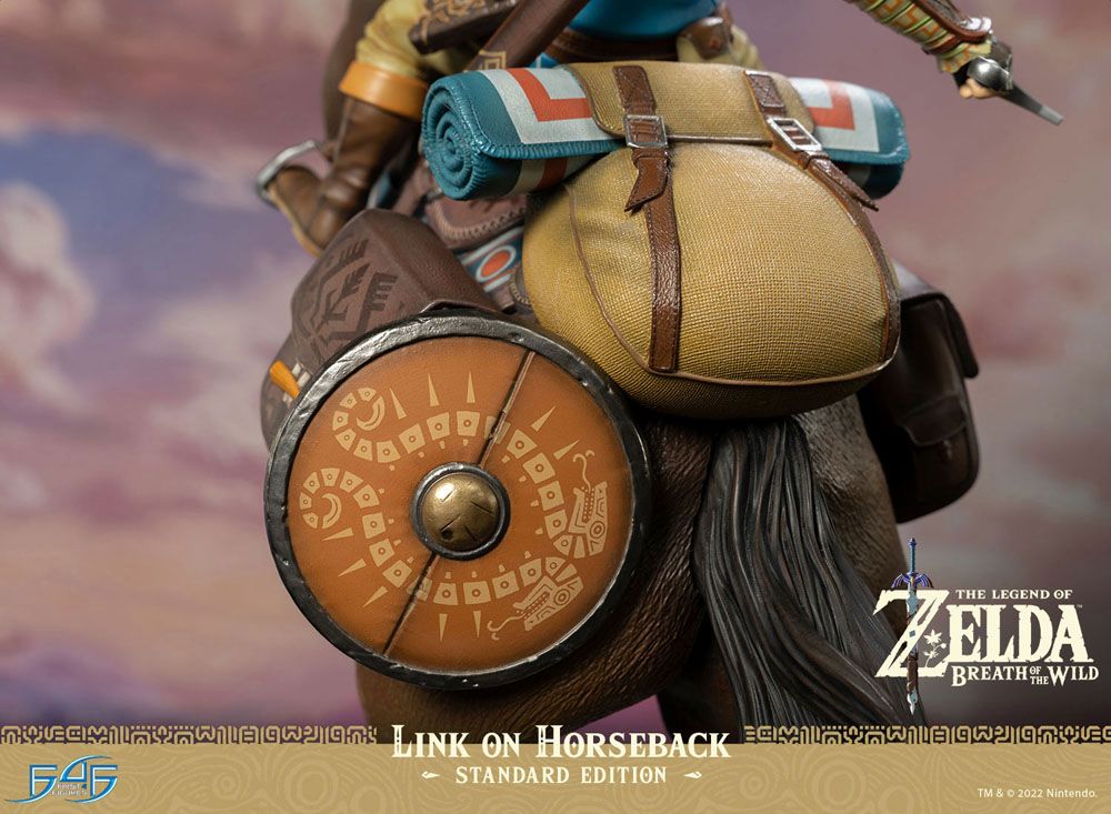 First 4 Figures The Legend of Zelda Breath of the Wild Link on Horseback Statue - Beschädigte Verpackung