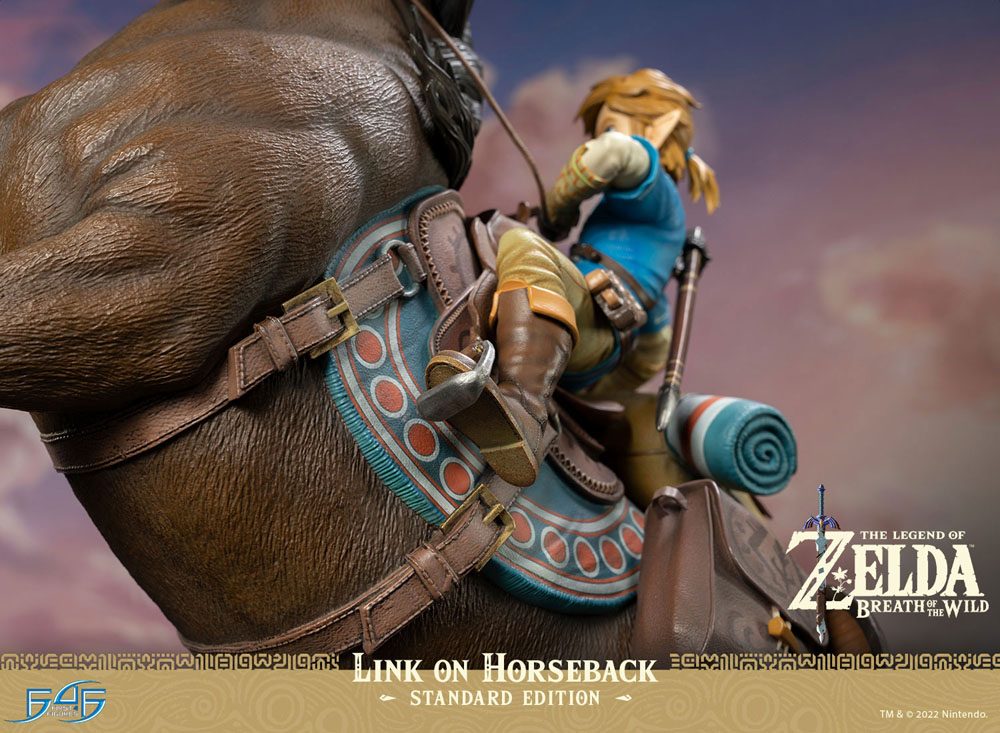 First 4 Figures The Legend of Zelda Breath of the Wild Link on Horseback Statue - Beschädigte Verpackung