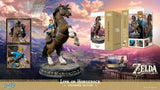 First 4 Figures The Legend of Zelda Breath of the Wild Link on Horseback Statue - Beschädigte Verpackung