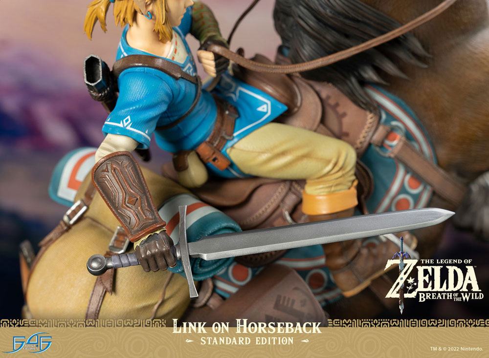 First 4 Figures The Legend of Zelda Breath of the Wild Link on Horseback Statue - Beschädigte Verpackung