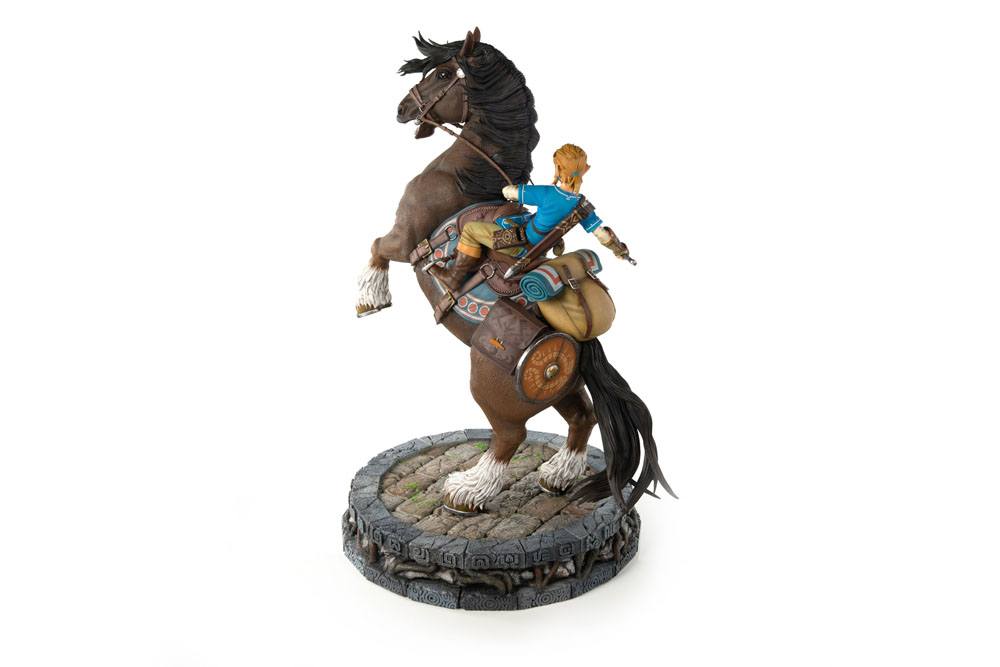 First 4 Figures The Legend of Zelda Breath of the Wild Link on Horseback Statue - Beschädigte Verpackung