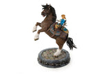 First 4 Figures The Legend of Zelda Breath of the Wild Link on Horseback Statue - Beschädigte Verpackung