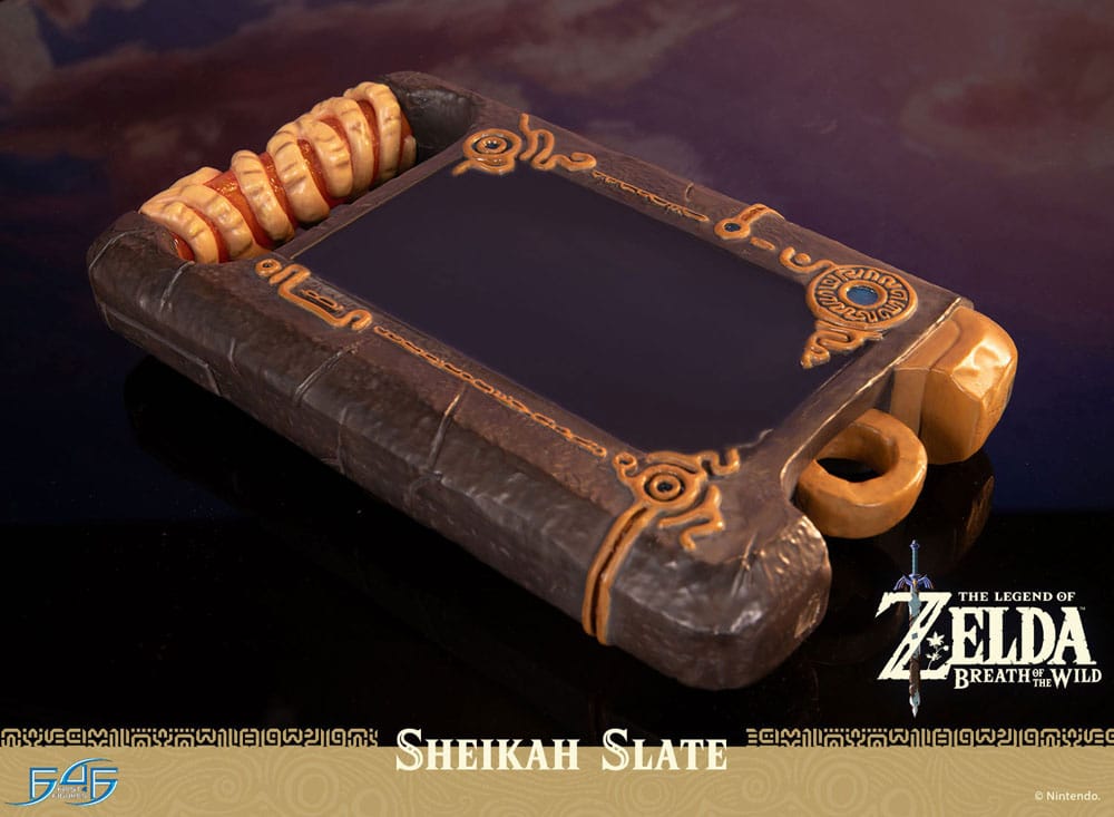 First 4 Figures The Legend of Zelda Breath of the Wild Sheikah Slate Life-Size 1/1 Statue