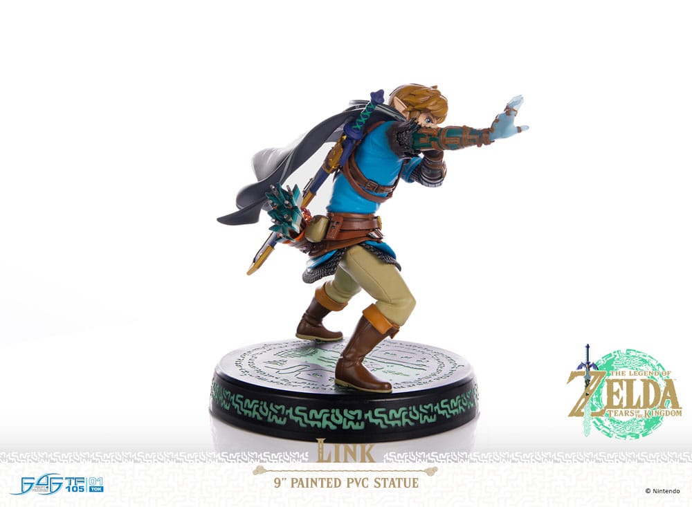 First 4 Figures The Legend of Zelda Tears of the Kingdom Link Statue