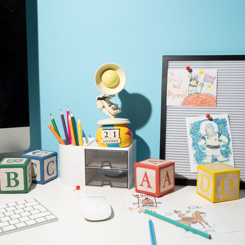 Grupo Erik Pixar Die kleine Lampe 3D Ewiger Kalender