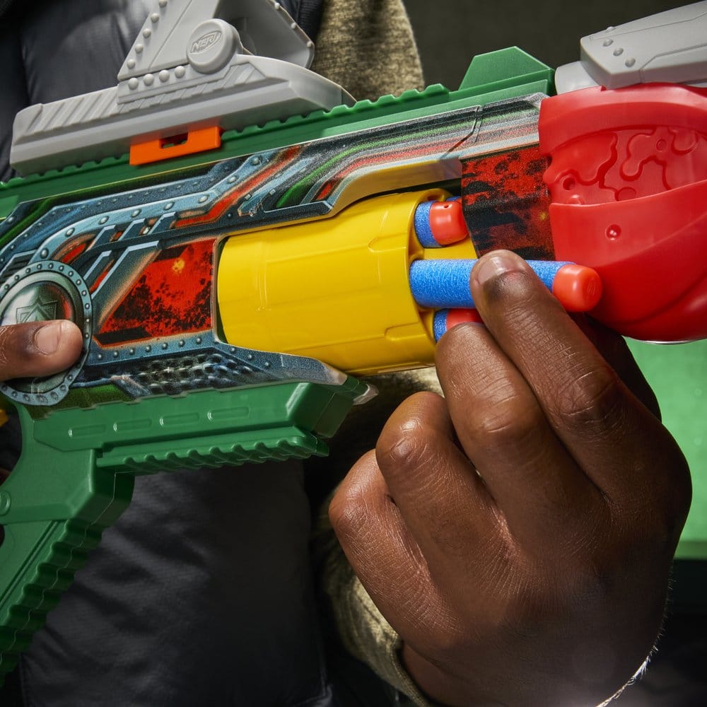 Hasbro Avengers: Doomsday NERF Dart-Blaster Doctor Doom