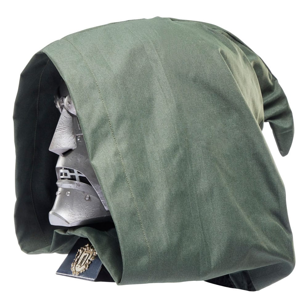 Hasbro Marvel Legends Doctor Doom Roleplay-Replik Premium Helm
