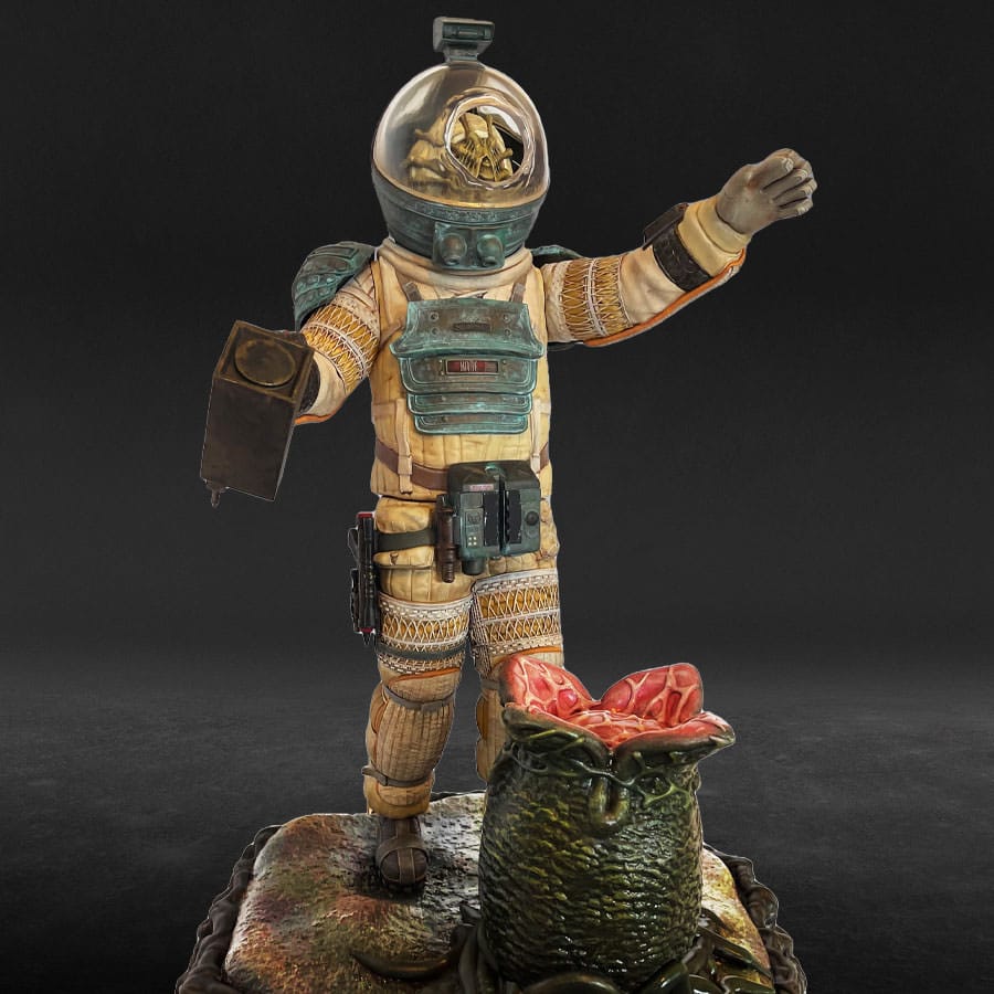 Hollywood Collectibles Group Alien Officer Kane 1/4 Statue