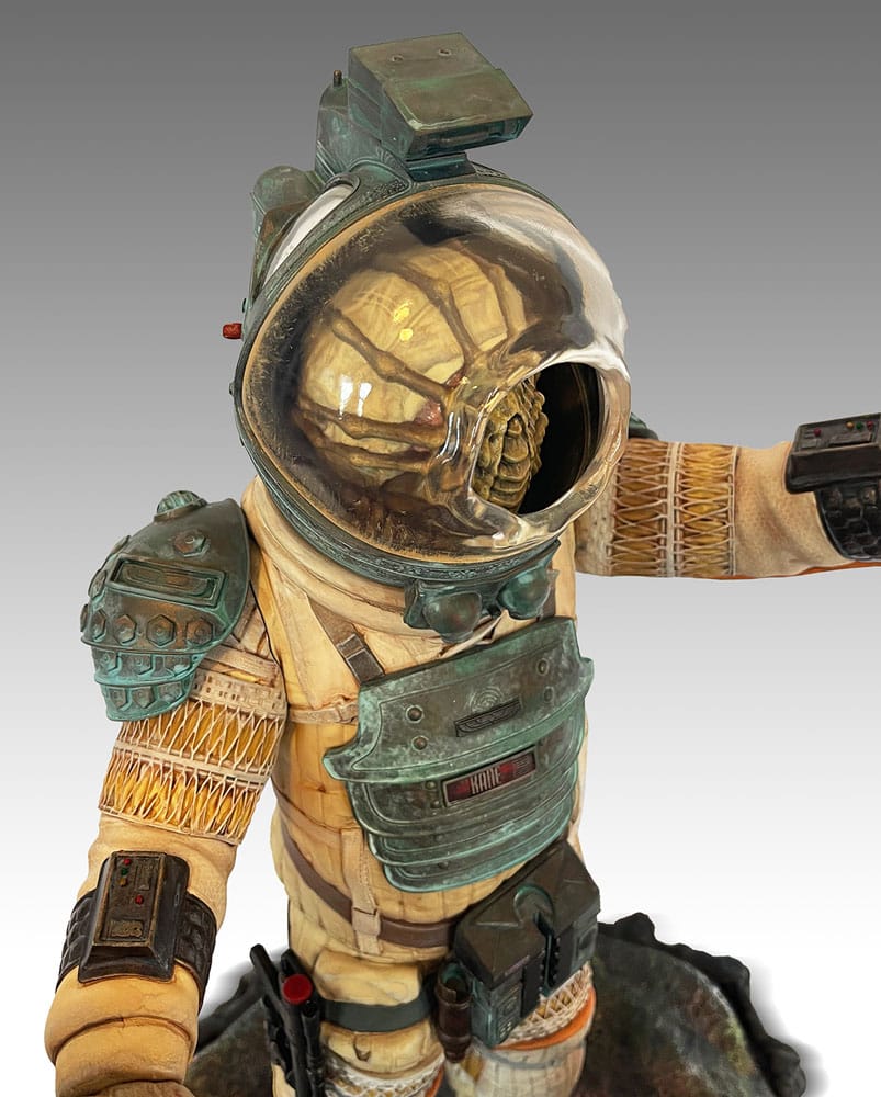 Hollywood Collectibles Group Alien Officer Kane 1/4 Statue