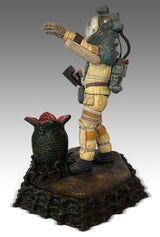 Hollywood Collectibles Group Alien Officer Kane 1/4 Statue