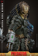 Hot Toys Alien vs. Predator Broken Tusk Predator Comic Masterpiece 1/6 Actionfigur