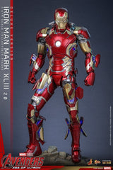 Hot Toys Avengers: Age of Ultron Movie Masterpiece Diecast Actionfigur 1/6 Iron Man Mark XLIII (2.0) (Deluxe Version)
