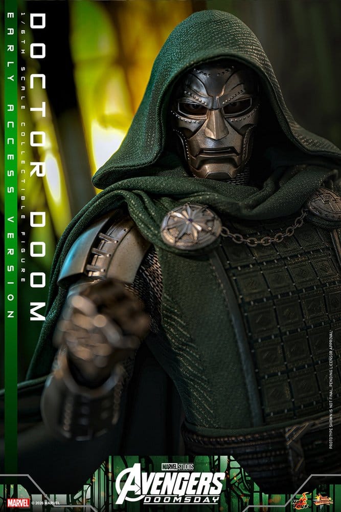 Hot Toys Avengers Doomsday Doctor Doom Movie Masterpiece 1/6 Actionfigur
