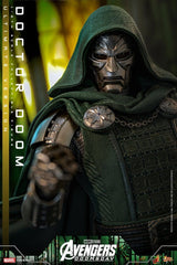 Hot Toys Avengers Marvel Doctor Doom Ultimate Version 1/6 Actionfigur
