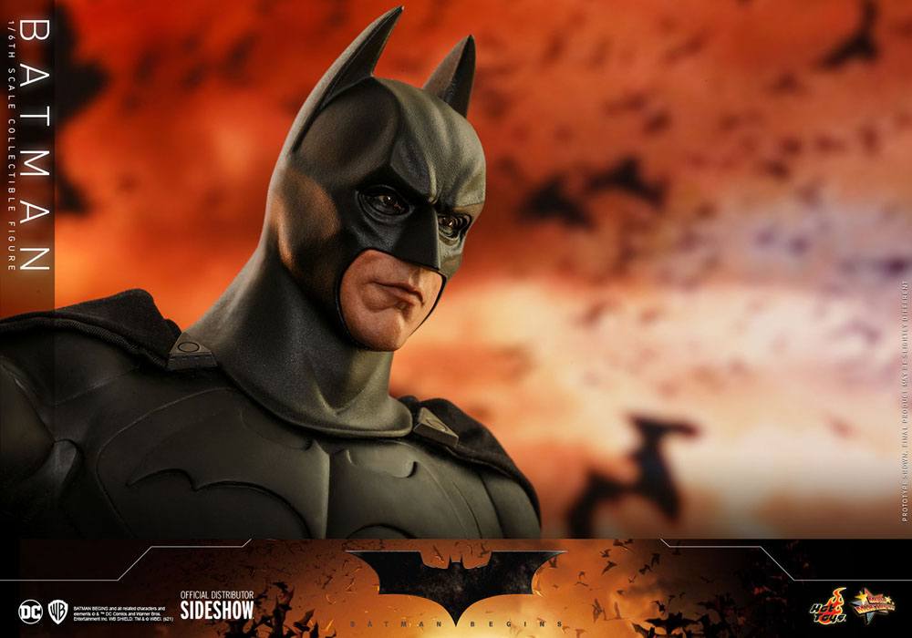 Hot Toys Batman Begins Batman 1/6 Actionfigur