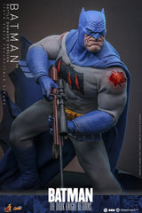 Hot Toys Batman The Dark Knight Returns Batman Battle Damaged Version 1/6 Actionfigur