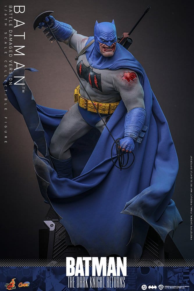 Hot Toys Batman: The Dark Knight Returns Comic Masterpiece Actionfigur 1/6 Batman (Battle Damaged Version) 32 cm