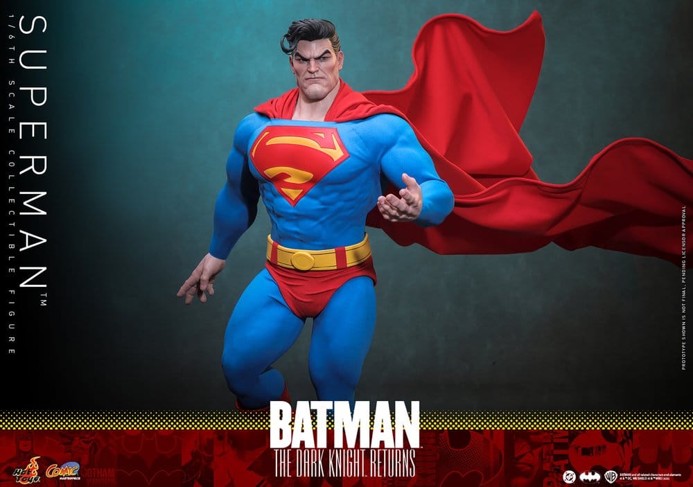 Hot Toys Batman: The Dark Knight Returns Comic Masterpiece Actionfigur 1/6 Superman 34 cm