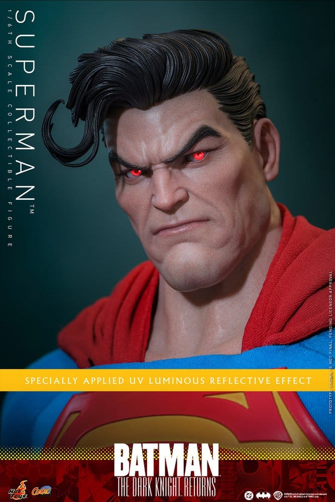 Hot Toys DC Comics Superman aus Batman The Dark Knight Returns 1/6 Actionfigur