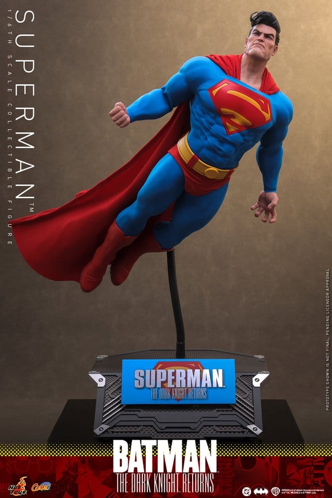 Hot Toys DC Comics Superman aus Batman The Dark Knight Returns 1/6 Actionfigur