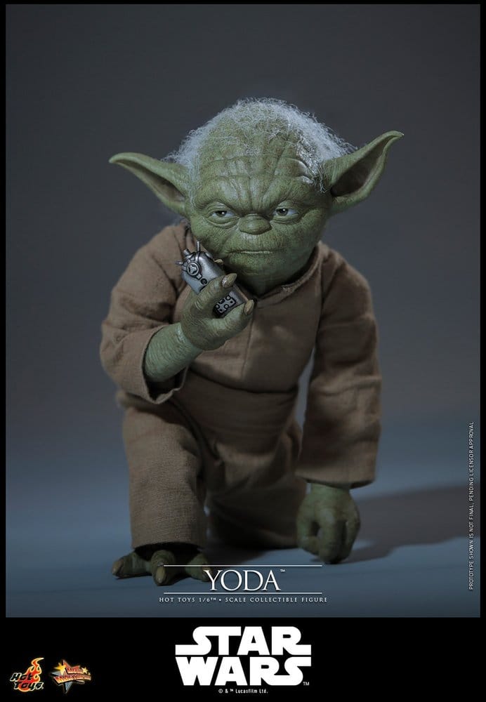 Hot Toys Star Wars: Die Rache der Sith Movie Masterpiece Actionfigur 1/6 Yoda 14 cm