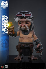 Hot Toys Star Wars The Mandalorian & Grogu Lebensgroße Anzellan Droidsmith Figur