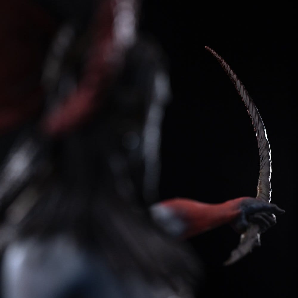 Iron Studios Avatar 3 Fire and Ash Varang 1/10 Art Scale Statue
