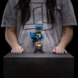 Iron Studios Batman Mini Co. Batman on Bat-Signal Blue Variant PVC Figur