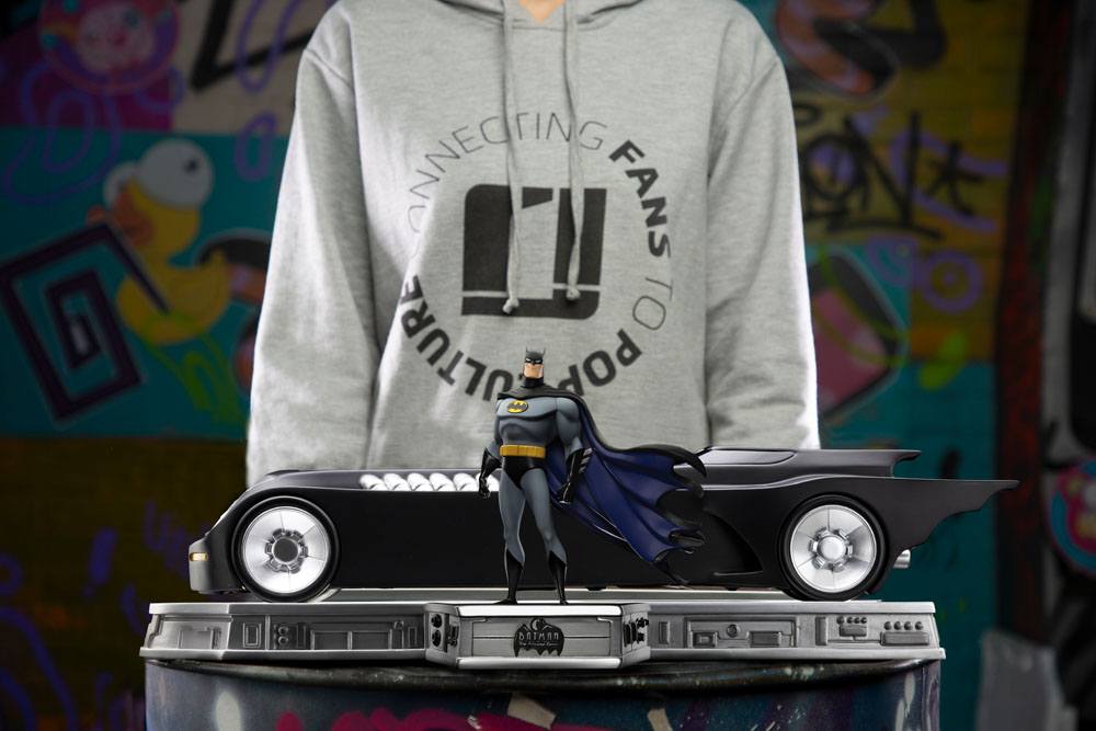 Iron Studios Batman The Animated Series (1992) Batman and Batmobile 1/10 Deluxe Statue