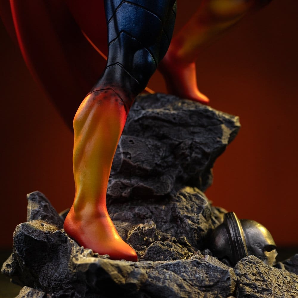 Iron Studios DC Comics Art Scale Superman Absolute 1/10 Statue.