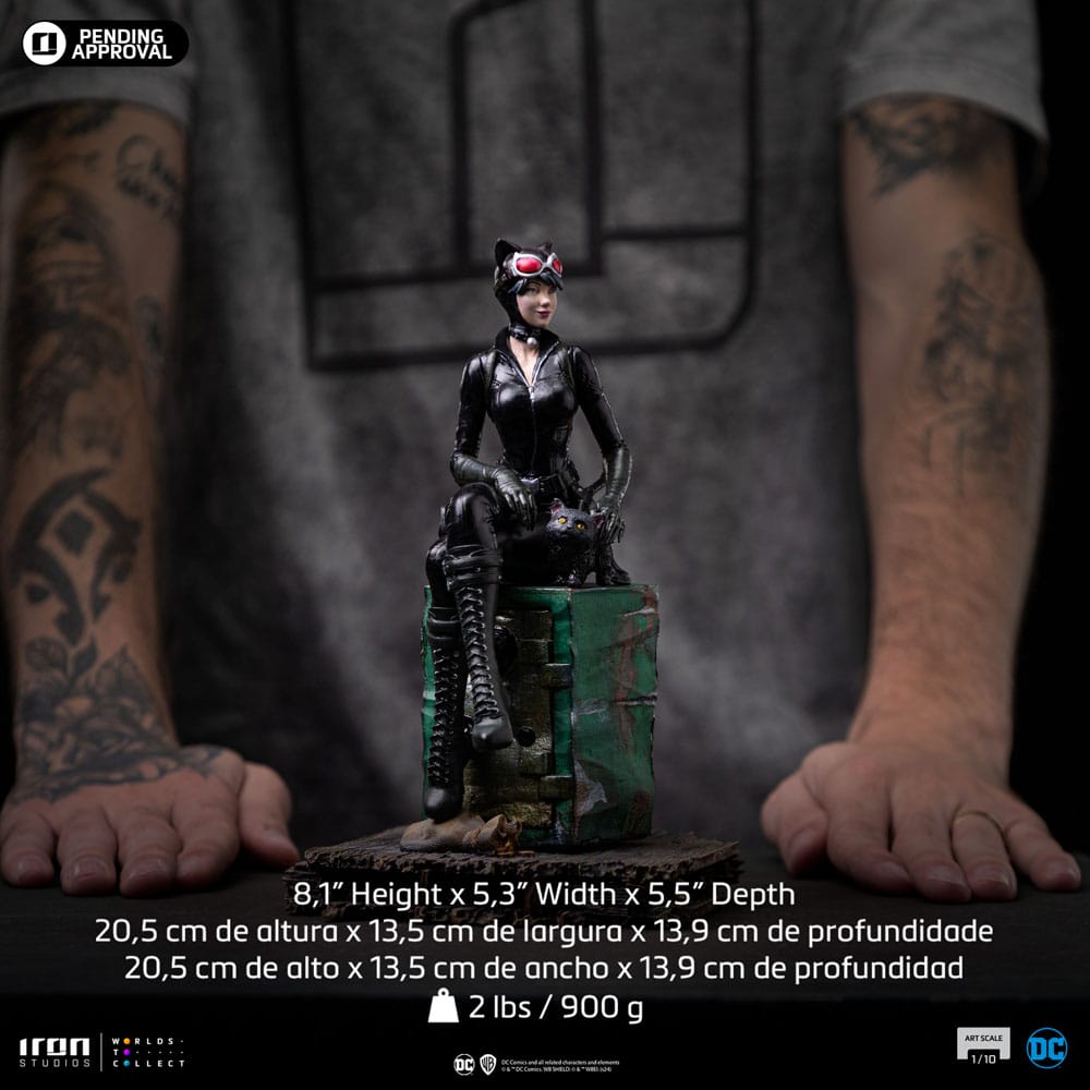 Iron Studios DC Comics Catwoman (Gotham City Sirens) Art Scale 1/10 Statue