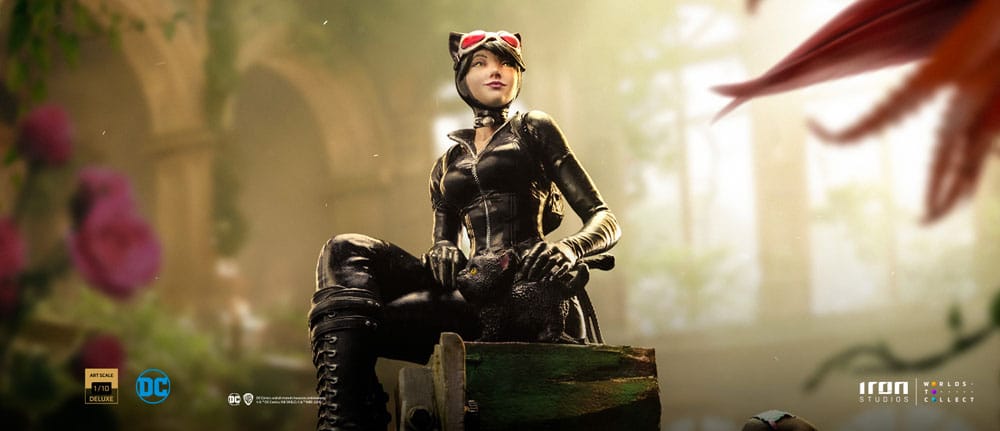 Iron Studios DC Comics Catwoman (Gotham City Sirens) Deluxe 1/10 Statue