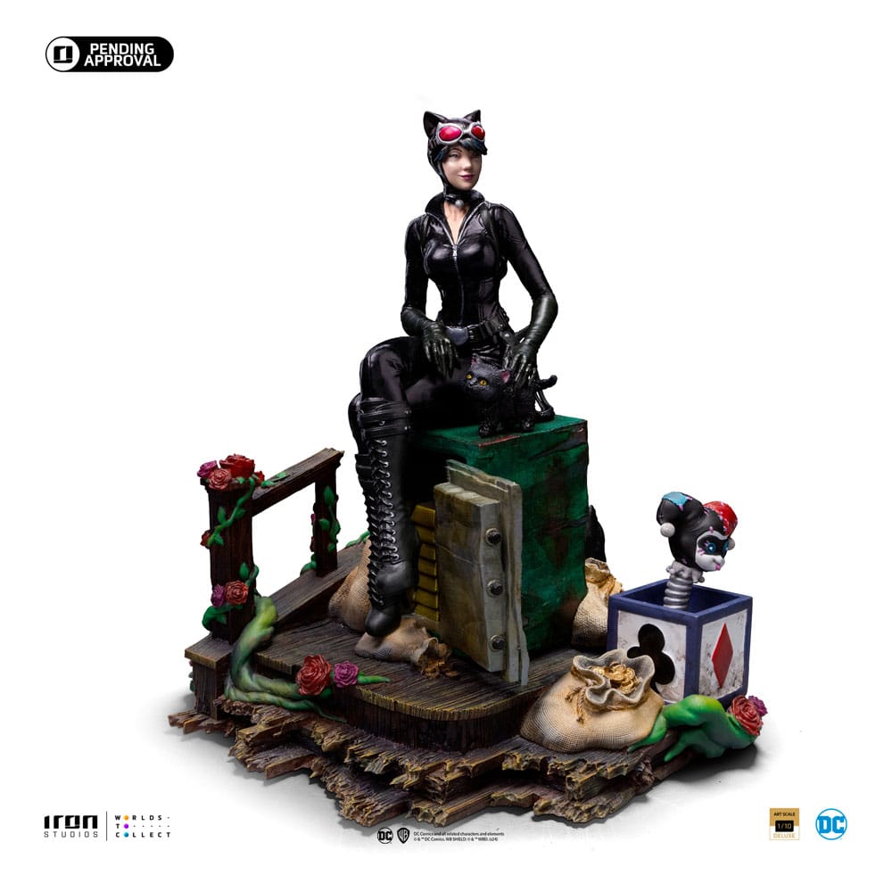 Iron Studios DC Comics Catwoman (Gotham City Sirens) Deluxe 1/10 Statue