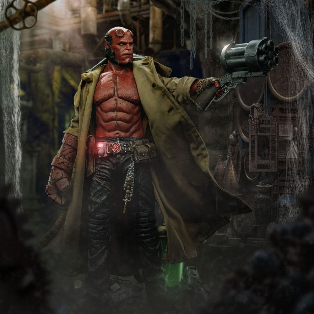 Iron Studios Hellboy Deluxe Art Scale 1/4 Statue