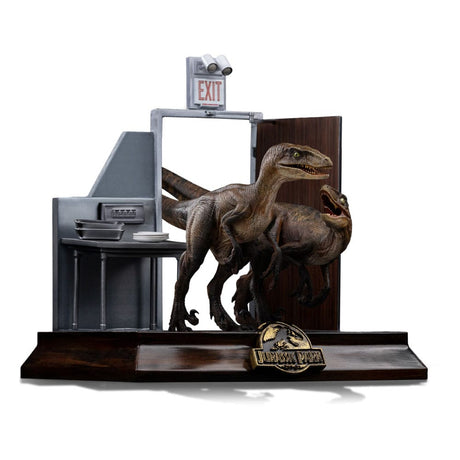 Iron Studios Jurassic Park Raptors At The Kitchen’s Door Art Scale 1/10 Statue