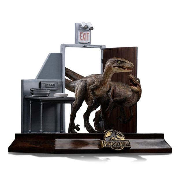 Iron Studios Jurassic Park Raptors At The Kitchen’s Door Art Scale 1/10 Statue