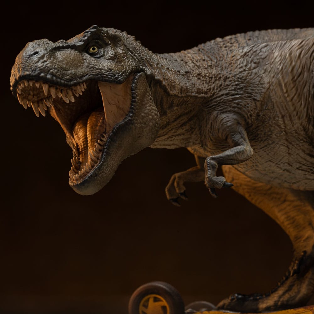 Iron Studios Jurassic Park T-Rex Attack Icons Statue