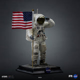Iron Studios NASA Legacy Replica Apollo 11 Astronaut 1/4 Statue
