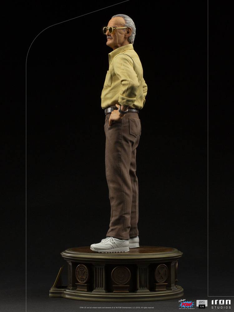 Iron Studios Stan Lee Legacy Replica 1/4 Statue