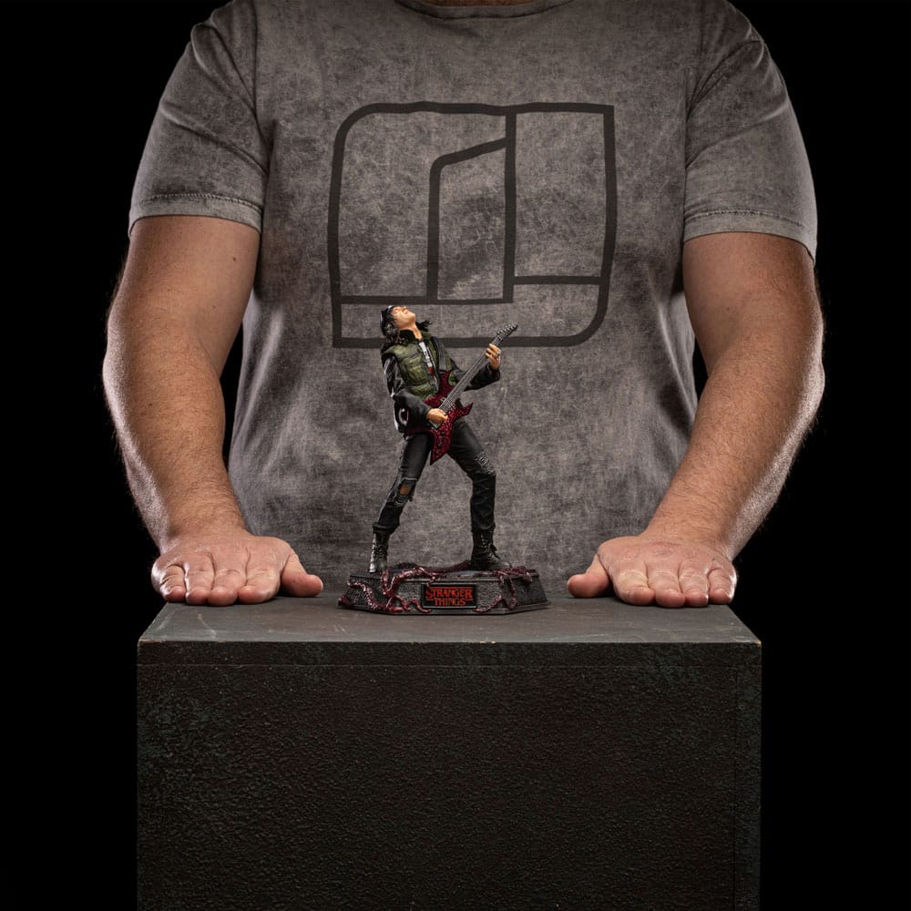 Iron Studios Stranger Things Eddie Munson Deluxe Art Scale 1/10 Statue