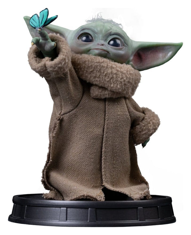 Iron Studios The Mandalorian & Grogu - Grogu Butterfly Wonder Collection Statue