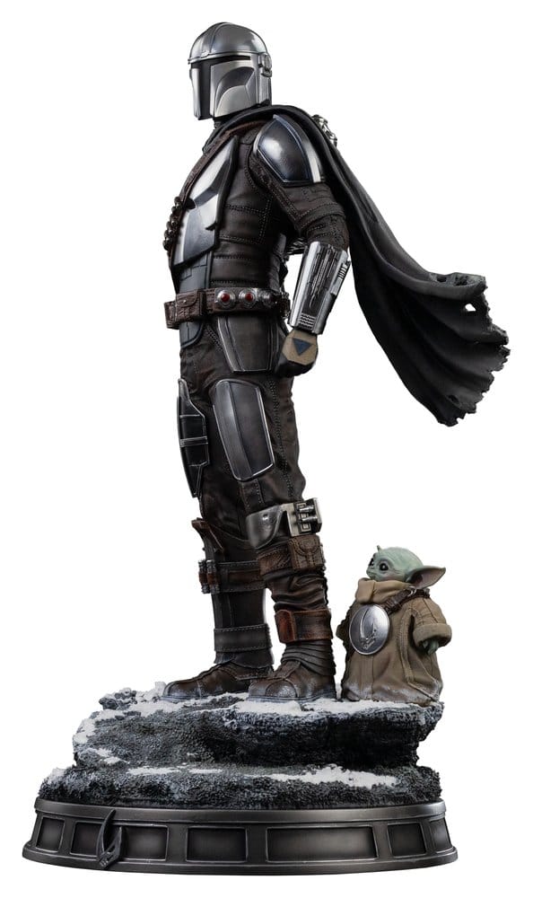 Iron Studios The Mandalorian & Grogu Legacy Replica 1/4 Statue