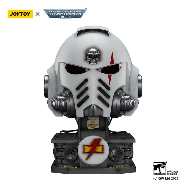 Joy Toy (CN) Warhammer 40,000 Helm mit Display-Ständer White Scars MkX