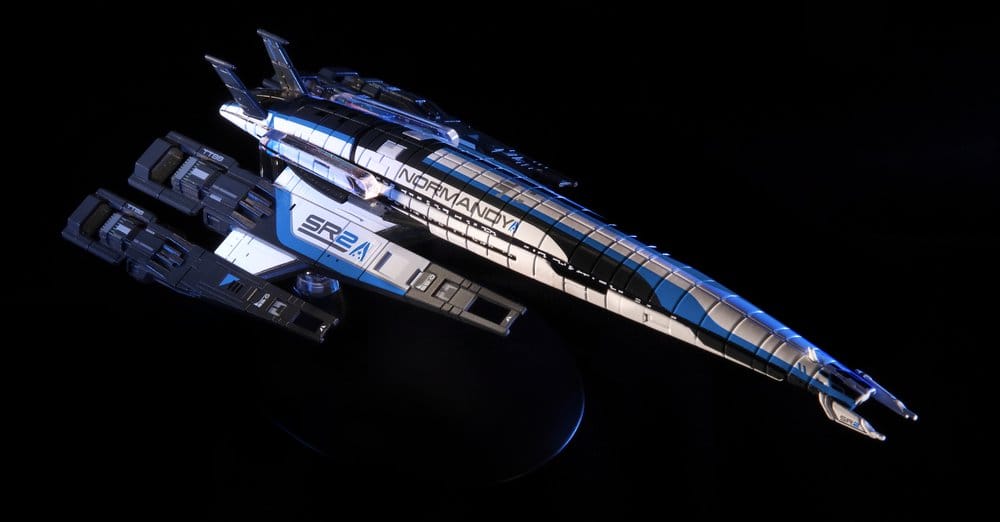 Master Replicas Mass Effect Normandy SR-2 Die-Cast