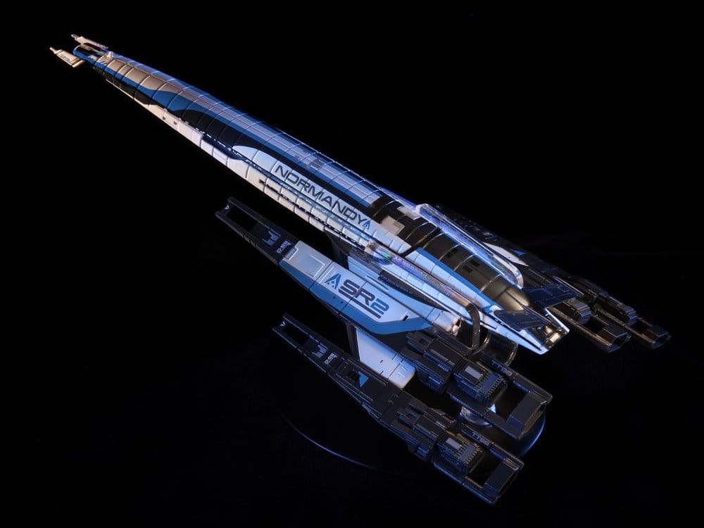 Master Replicas Mass Effect Normandy SR-2 Die-Cast