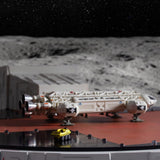 Master Replicas Mondbasis Alpha 1 Landing Pad (With Eagle Transporter) Spielset