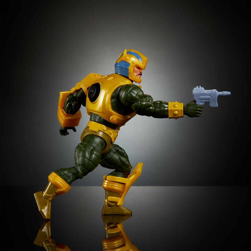 Mattel Masters of the Universe x Transformers Man-At-Arms Bumblebee Armor European Exclusive Heo Actionfigur