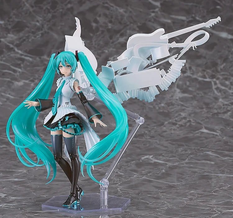 Max Factory Character Vocal Series 01 Hatsune Miku Plamatea Happy 16th Birthday Ver. Plastic Model Kit