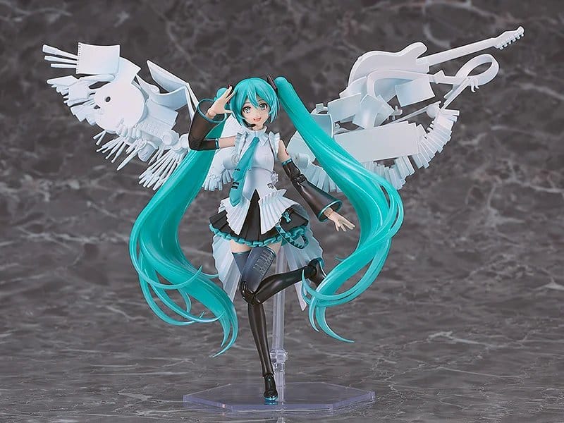 Max Factory Character Vocal Series 01 Hatsune Miku Plamatea Happy 16th Birthday Ver. Plastic Model Kit