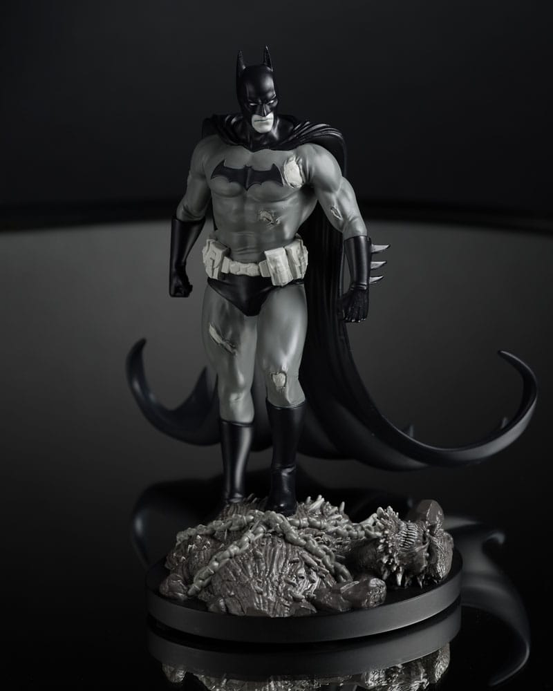 McFarlane Toys DC Direct Batman Bjorn Barends Black White 1/10 Statue